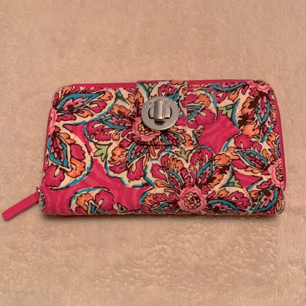 Zippered Vera Bradley wallet
